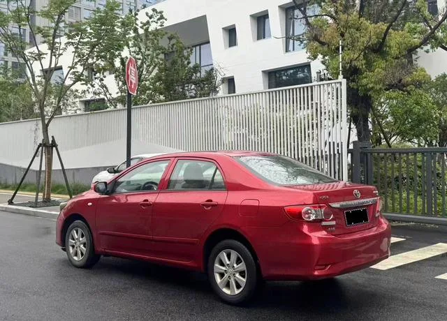 Toyota Corolla 2012 Versión deslumbrante 1.6L Automático GL interior foto 13