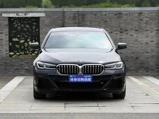 BMW 5 Series 2022 Deuxième lifting 525Li M Ensemble de sport extérieur photo 2