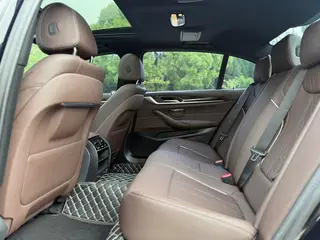BMW 5 Series 2022 Deuxième lifting 525Li M Ensemble de sport intérieur photo 8