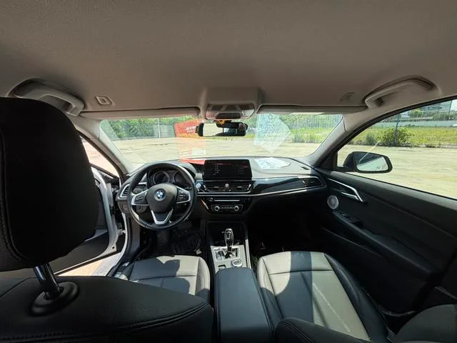 BMW 1 Series 2021 Restyling 120i M Sports Obsidian Night Edition exterior photo 10