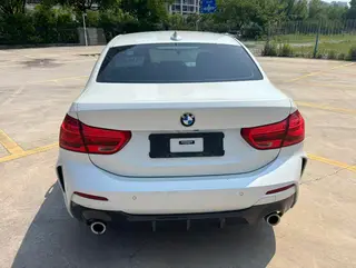 BMW 1 Series 2021 Restyling 120i M Sports Obsidian Night Edition interior photo 15