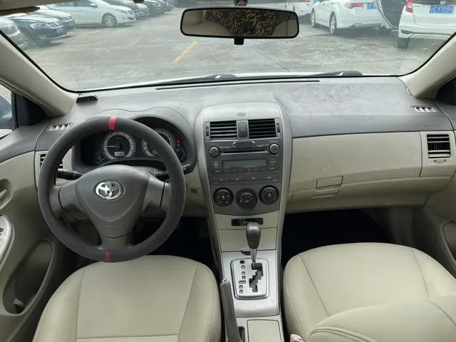 Toyota Corolla 2007 1.6L Automatique GL intérieur photo 8