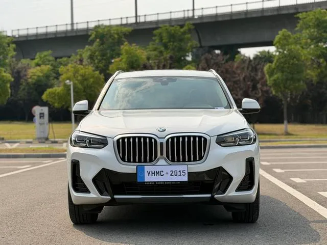 BMW X3 2022 Restyling xDrive25i M Sports suit exterior photo 2