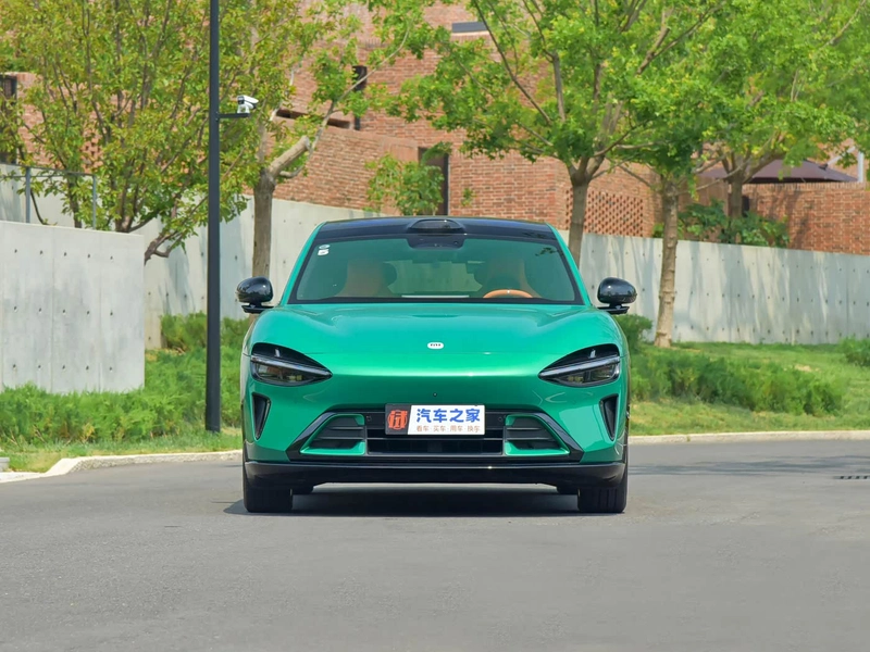 Xiaomi Auto YU7 2025 Larga duración de la batería, tracción en las cuatro ruedas de alto rendimiento Max Edición exterior foto 1 Xiaomi Auto YU7 2025 Larga duración de la batería, tracción en las cuatro ruedas de alto rendimiento Max Edición exterior foto 1