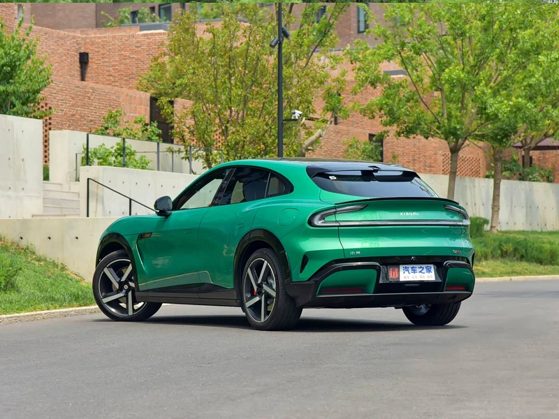 Xiaomi Auto YU7 2025 Larga duración de la batería, tracción en las cuatro ruedas de alto rendimiento Max Edición exterior foto 4 Xiaomi Auto YU7 2025 Larga duración de la batería, tracción en las cuatro ruedas de alto rendimiento Max Edición exterior foto 4