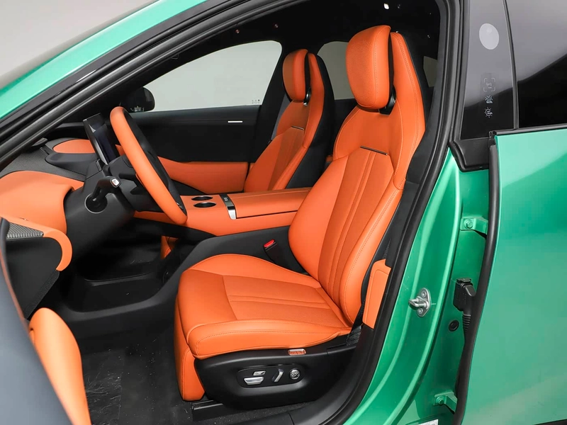 Xiaomi Auto YU7 2025 Larga duración de la batería, tracción en las cuatro ruedas de alto rendimiento Max Edición interior foto 16 Xiaomi Auto YU7 2025 Larga duración de la batería, tracción en las cuatro ruedas de alto rendimiento Max Edición interior foto 16
