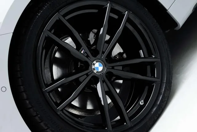 BMW 4 Series 2023 425i M Sports Night Suit exterior photo 7