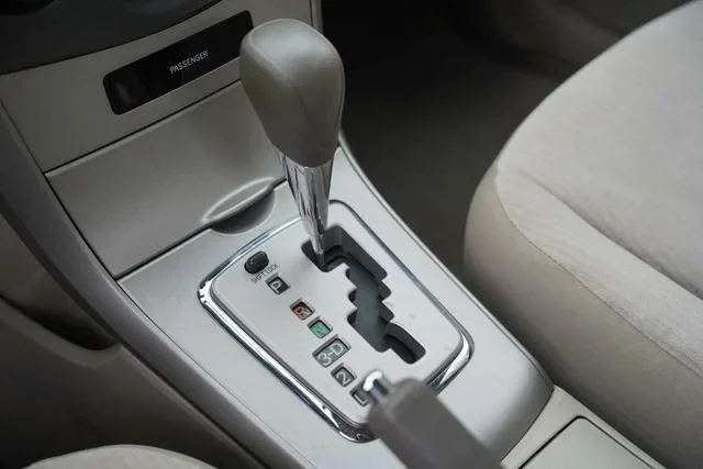 Toyota Corolla 2007 1.6L Automatique GL intérieur photo 20