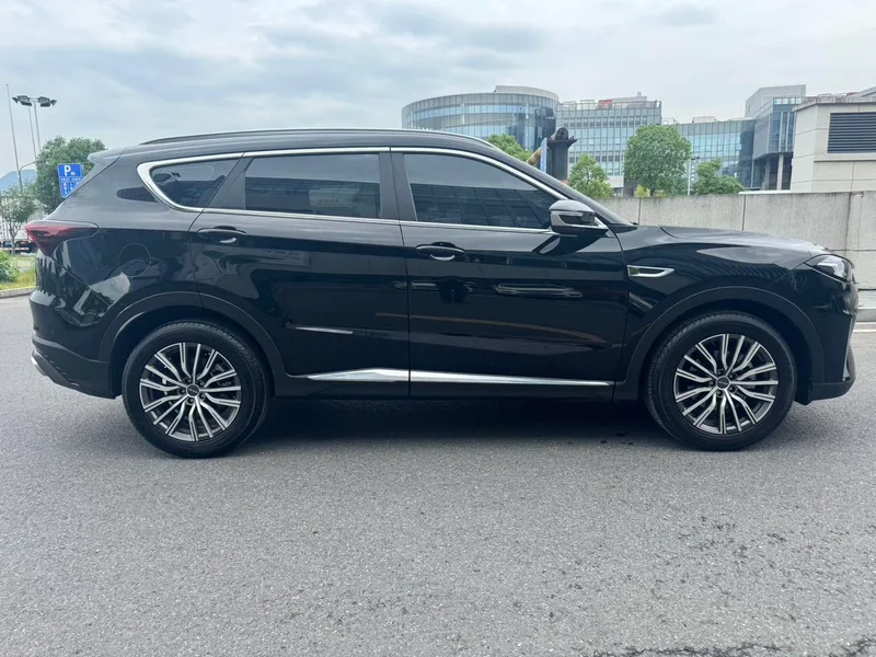 Jetour X70 PLUS 2024 Champion Edition 1.5T DCT Champion PRO 7 seat exterior photo 4