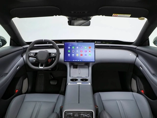 Xiaomi Auto SU7 2026 Standard Edition interior photo 13 Xiaomi Auto SU7 2026 Standard Edition interior photo 13