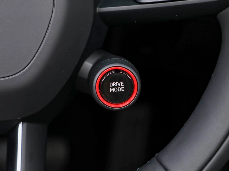 Xiaomi Auto SU7 2026 Standard Edition interior photo 14 Xiaomi Auto SU7 2026 Standard Edition interior photo 14