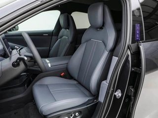 Xiaomi Auto SU7 2026 Standard Edition interior photo 18 Xiaomi Auto SU7 2026 Standard Edition interior photo 18