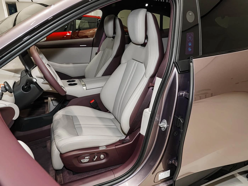 Xiaomi Auto SU7 2026 Standard Edition interior photo 19 Xiaomi Auto SU7 2026 Standard Edition interior photo 19