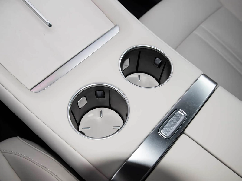 Xiaomi Auto YU7 2025 Super longue durée de vie à quatre roues motrices Pro Version intérieur photo 16