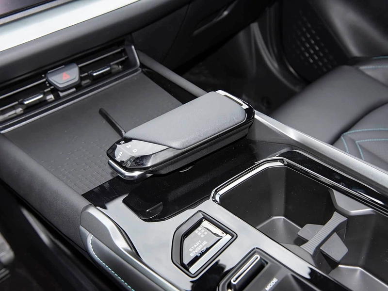 Changan UNI-T 2023 Second generation 1.5T Premium Trim interior photo 13