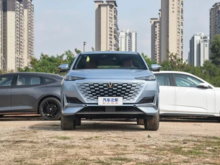 Changan UNI-K 2024 2.0T Two-Drive Global Edition exterior photo 2