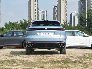 Changan UNI-K 2024 2.0T Two-Drive Global Edition exterior photo 6