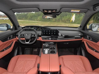 Changan UNI-K 2024 2.0T Two-Drive Global Edition interior photo 10
