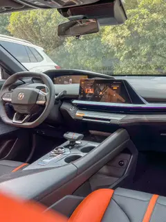 Changan UNI-V 2024 1.5T Престижный спортивный интерьер фото 12