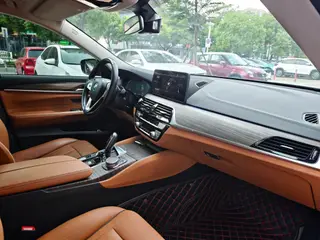 BMW 6 Series GT 2021 630i Luxury Design Set interior photo 8