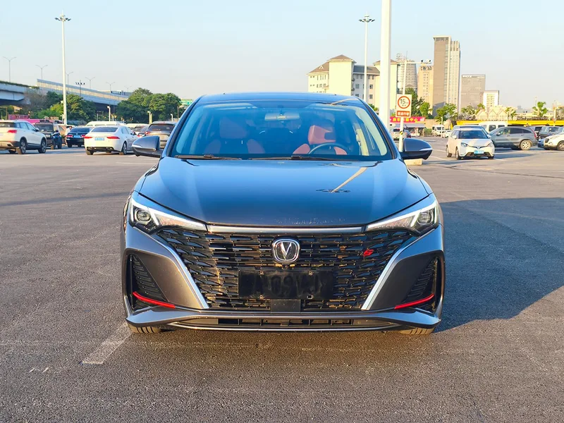 Changan Eado 2023 PLUS Version de plaisir Baleine bleue NE 1.4T GDI DCT Finition premium extérieur photo 2