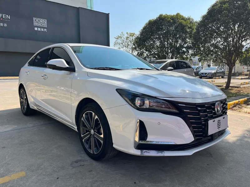 Changan Raeton CC 2021 Blue Whale Edition 1.5T DCT Flagship exterior photo 3