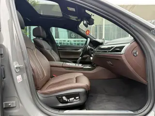 BMW 7 Series 2021 730Li M Conjunto deportivo exterior foto 8