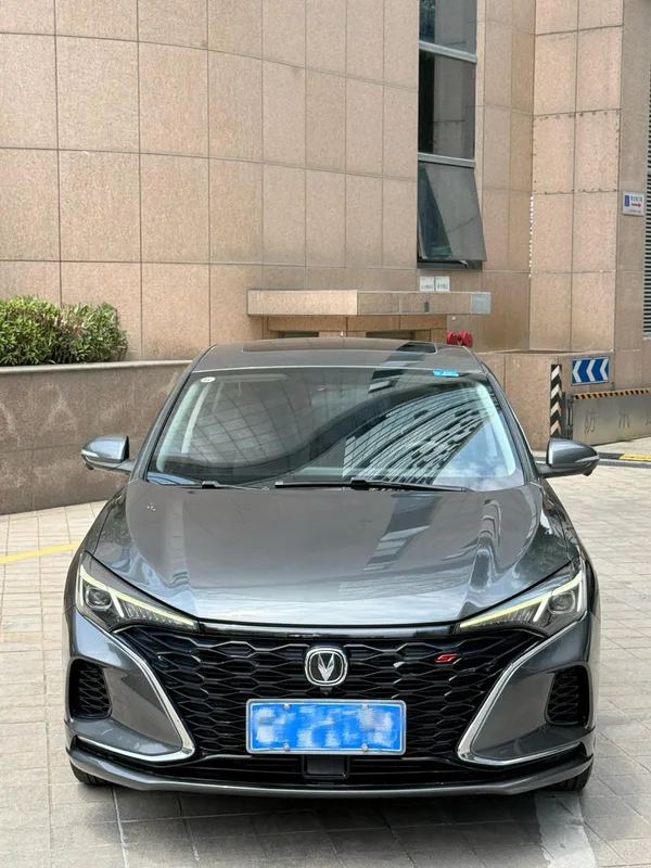 Changan Eado 2021 PLUS Blue whale NE 1.4T GDI DCT Premium Trim exterior photo 2