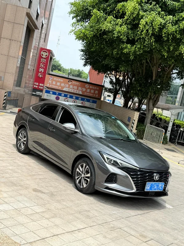 Changan Eado 2021 PLUS Blue whale NE 1.4T GDI DCT Premium Trim exterior photo 3