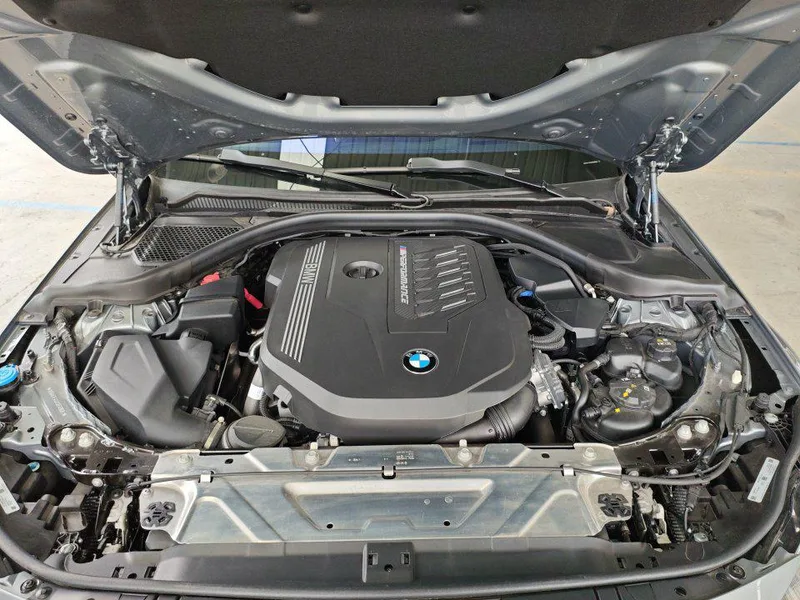BMW 2 Series 2025 M240i xDrive Coupe interior photo 6