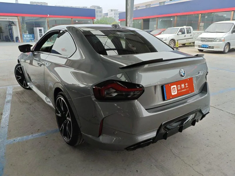 BMW 2 Series 2025 M240i xDrive Coupe interior photo 8