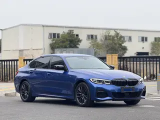 BMW 3 Series 2022 330Li xDrive M Sports Night Suit exterior photo 3
