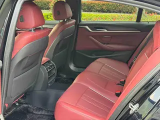BMW 5 Series 2023 530Li Leader M Ensemble de sport intérieur photo 8