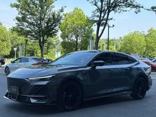 Changan UNI-V 2023 1.5T Versión deportiva
