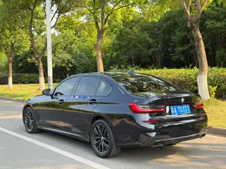 BMW 3 Series 2021 Restyling 325Li M Sports Night Suit exterior photo 6