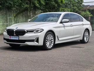BMW 5 Series 2022 Deuxième lifting 525Li Ensemble de luxe