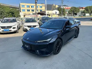 Changan UNI-V 2024 1.5T Sport de luxe