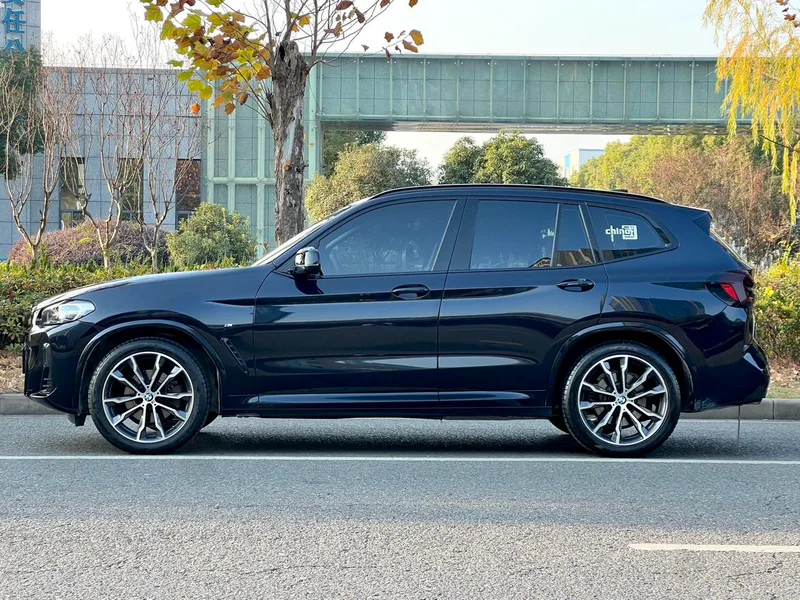 BMW X3 2022 xDrive30i Leading Type M Obsidian Night Suit exterior photo 5