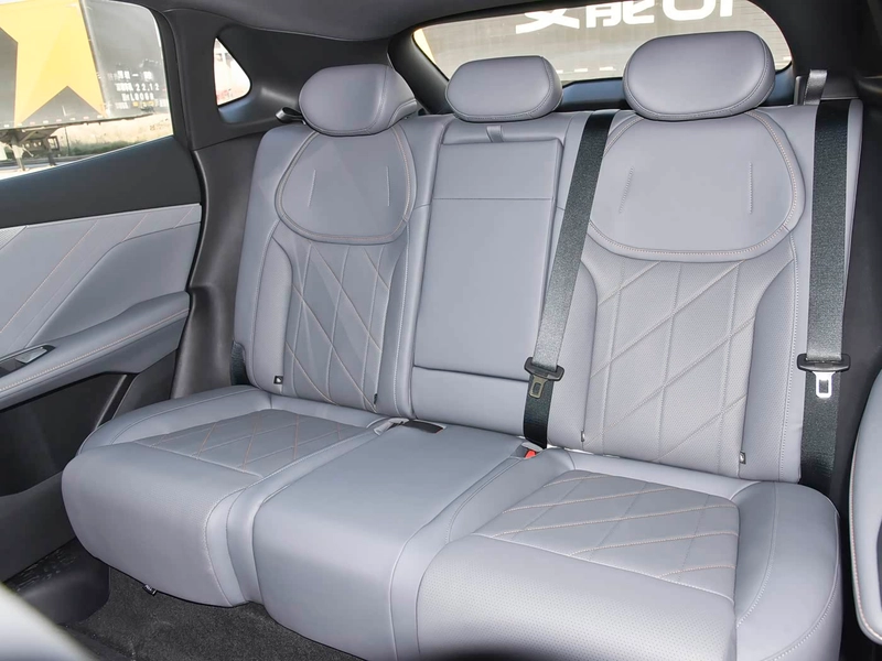 Deepal S05 2026 215Max Versión extendida interior foto 20