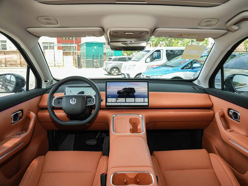 Leapmotor C16 2026 Extensión de rango 280 LIDAR Zhizun Edition 6 Asiento interior foto 16