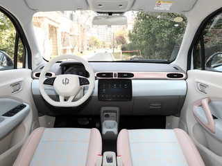 Leapmotor T03 2025 403 Versión cómoda interior foto 14