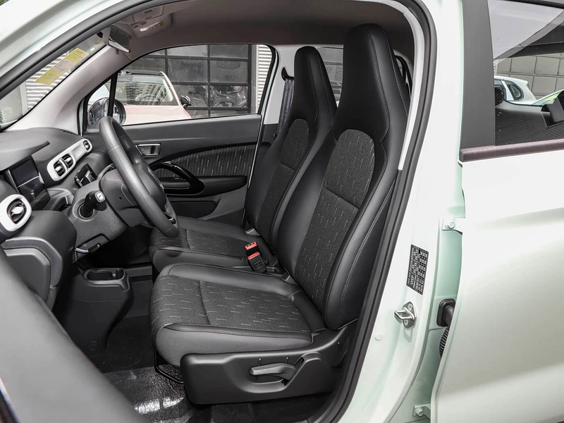 Leapmotor T03 2025 403 Versión cómoda interior foto 15
