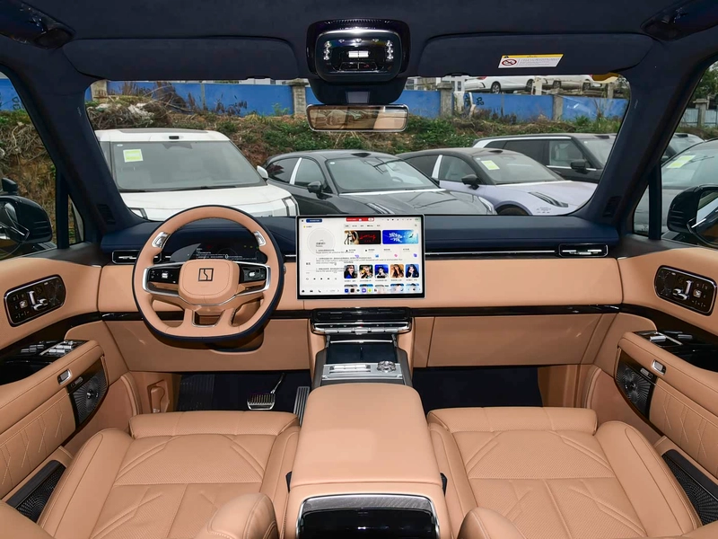 Zeekr 9X 2025 Hyper version 70kWh interior photo 13