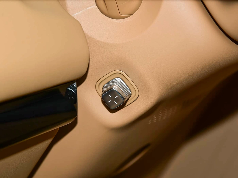 Zeekr 9X 2025 Hyper version 70kWh interior photo 14