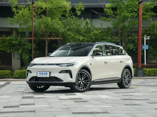 Leapmotor C11 2026 extended range 300 Lidar Zhizun Edition exterior photo 1