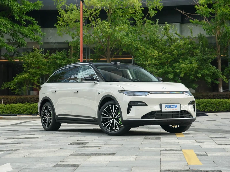 Leapmotor C11 2026 extended range 300 Lidar Zhizun Edition exterior photo 3