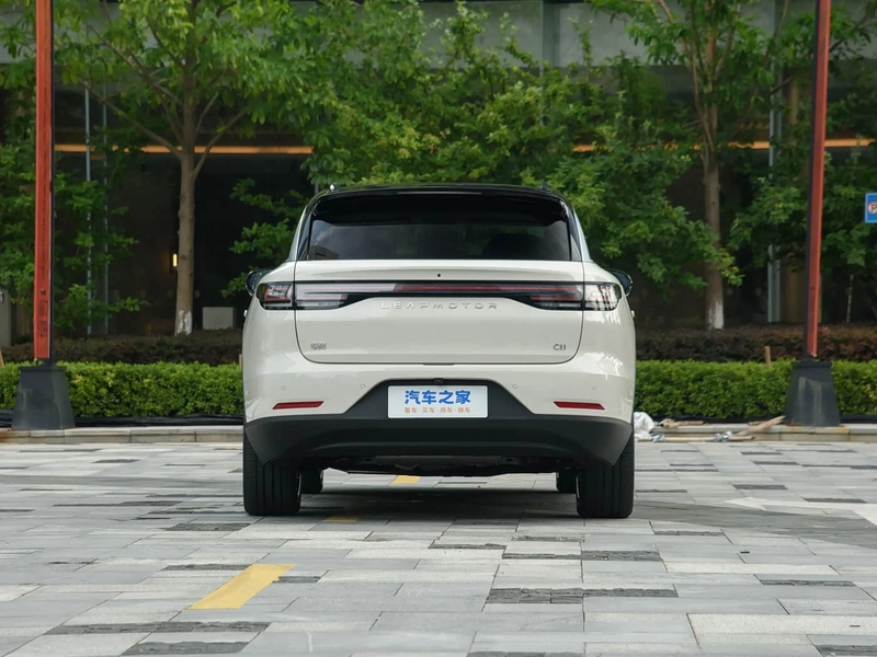 Leapmotor C11 2026 extended range 300 Lidar Zhizun Edition exterior photo 6