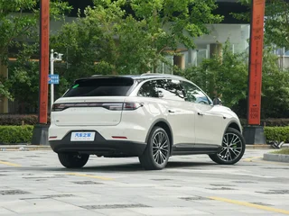 Leapmotor C11 2026 extended range 300 Lidar Zhizun Edition exterior photo 7