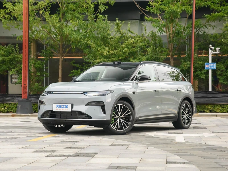 Leapmotor C11 2026 extended range 300 Lidar Zhizun Edition exterior photo 10