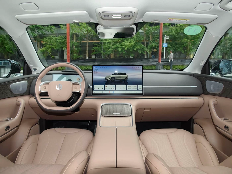 Leapmotor C11 2026 extended range 300 Lidar Zhizun Edition interior photo 14
